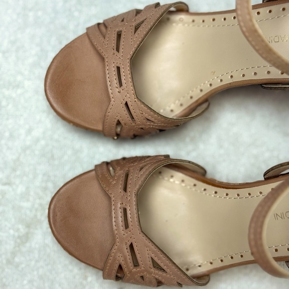 Adrienne Vittadini, Wedge Sandals, 6M, Never used - Picture 2 of 3